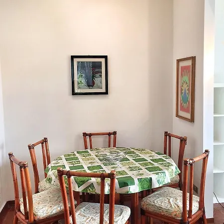 Apartment Amelia 2 *
